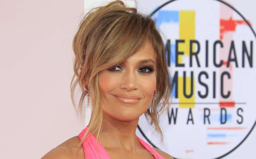 Jennifer Lopez ukrala sve poglede na dodjeli nagrada u Los Angelesu